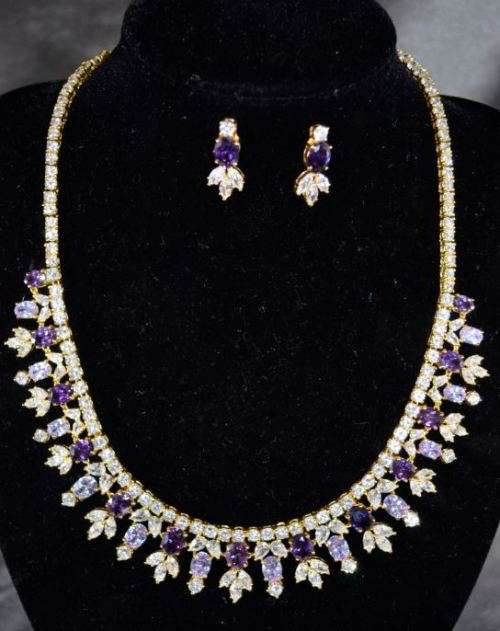 SWAROVSKI CRYSTAL JEWELLERY  NECKLACE SET - from SUEZYT