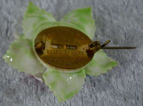 STAFFORDSHIRE FLORAL BROOCH - from SUEZYT