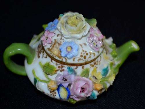MEISSEN RARE MINIATURE TEAPOT AND DUO WITH APPLIED FLOWERS - from SUEZYT