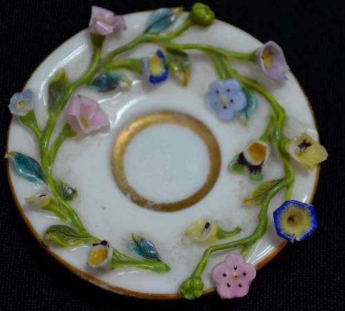 MEISSEN RARE MINIATURE TEAPOT AND DUO WITH APPLIED FLOWERS - from SUEZYT