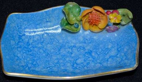 ROYAL WORCESTER PRETTY PIN DISH - from SUEZYT