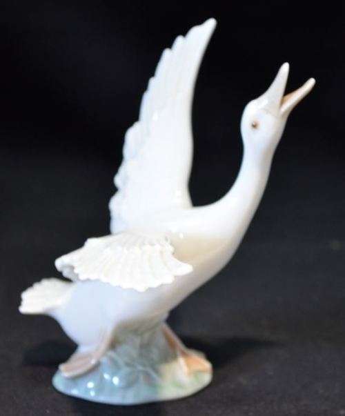 LLADRO SWAN - RETIRED - from SUEZYT