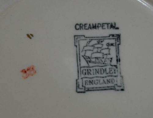 GRINDLEY CREAM PETAL "BUNDARRA" PATTERN TRIO - from SUEZYT