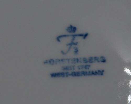 GERMAN COLLECTOR'S PLATE - J.C.VAN HUNNICK - from SUEZYT