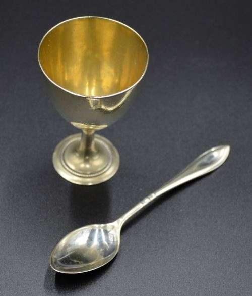 SILVER PLATE FOUR EGG HOLDER - 1883 - from SUEZYT