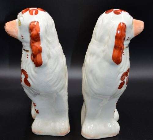 PAIR OF ARTHUR WOOD STAFFORDSHIRE DOG FIGURINES - from SUEZYT