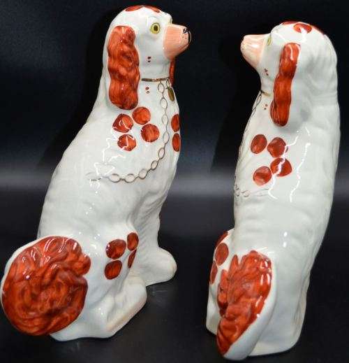 PAIR OF ARTHUR WOOD STAFFORDSHIRE DOG FIGURINES - from SUEZYT