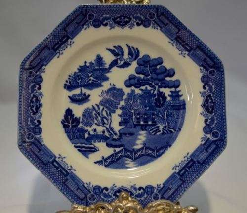 TAMS WARE SMALL OCTAGONAL PLATES SET OF 6 - from SUEZYT