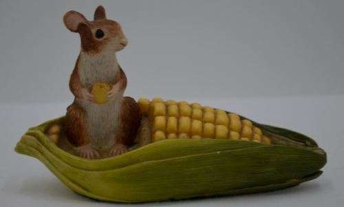 MOUSE ON CORN FIGURINE - from SUEZYT