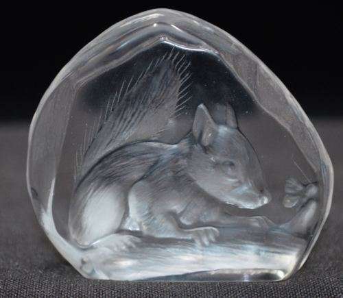 DARTINGTON LEAD CRYSTAL SQUIRREL PAPERWEIGHT - from SUEZYT