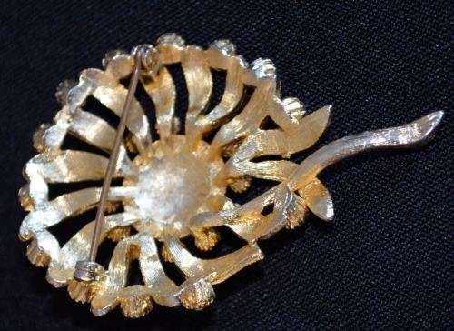 SPHINX GILT BROOCH - from SUEZYT