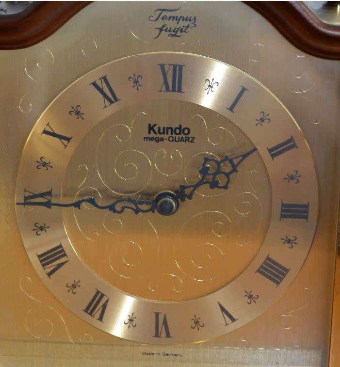 Kundo `mega-quartz` chiming bracket clock from West Germany - FROM SUEZYT