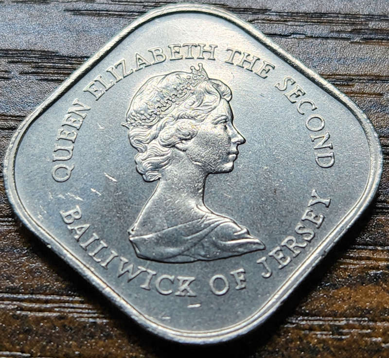 1 (ONE) Pound - ISLE (Bailiwick) of JERSEY - 1981  in A/UNC  - (Almost Proof Like Fields ! )