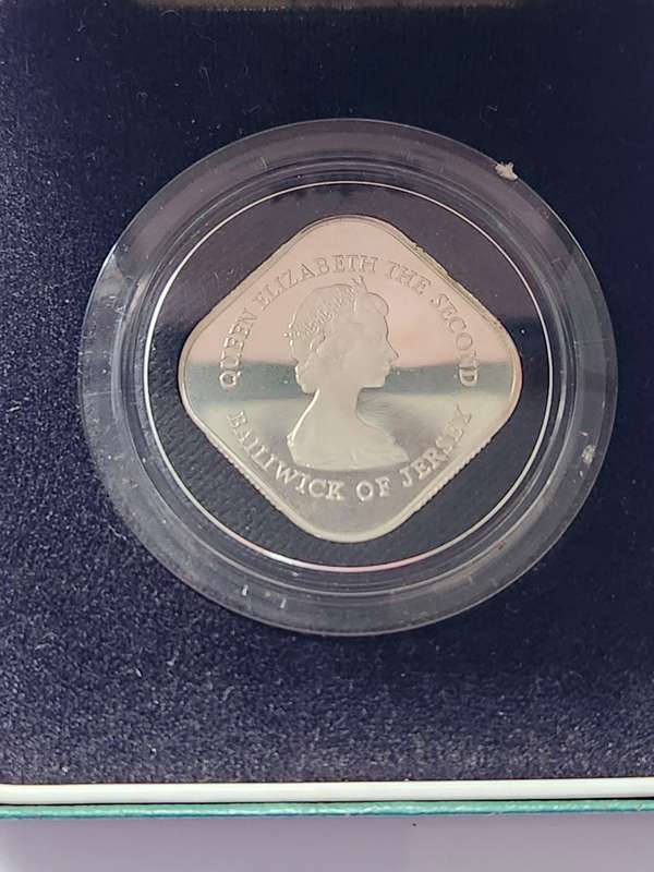 ONE POUND - 1981 - PROOF - The Bicentenary of the Battle of Jersey