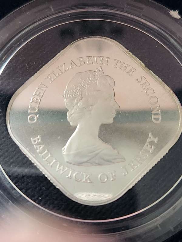 ONE POUND - 1981 - PROOF - The Bicentenary of the Battle of Jersey