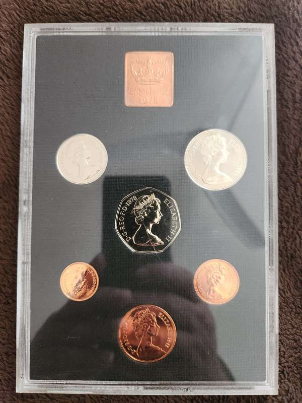 1978 UK ROYAL MINT PROOF COIN SET with Token