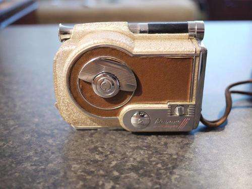 Revere 16mm Cartridge camera body ++ Beautiful Art Deco Style in Golden Flek++