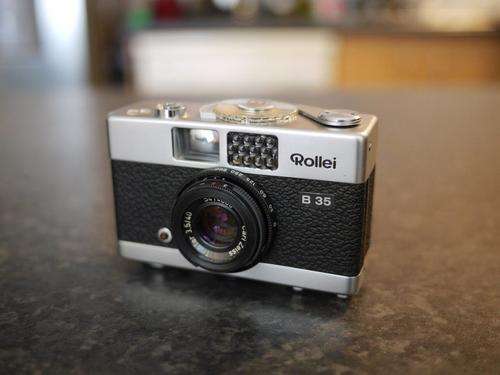 Rollei B35 35mm Camera, Carl Zeiss 40mm 3.5 Lens ++Near Mint++