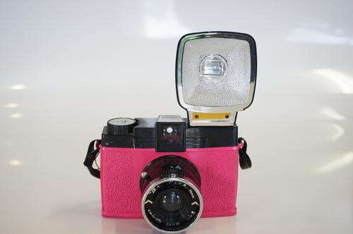 Dianna Mini F Medium Format Lomo Camera and Flash **Fully Functional**