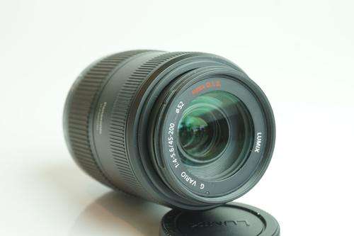Panasonic Lumix G-Vario 45-200mm 4.0-5.6 Mega OIS Micro Four Third M43 Mount **Mint**