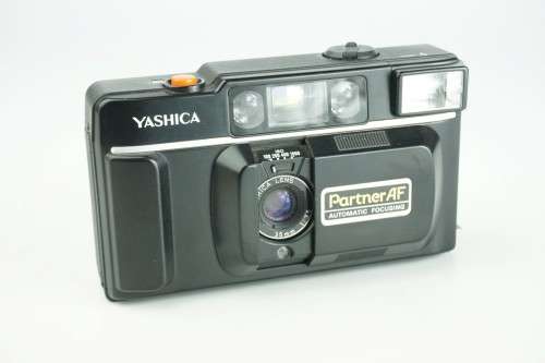 Yashica Partner AF 35mm Point and Shoot with a 35mm F3.5 Prime Lens ** Mint Condition**