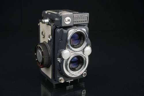 Highly Collectable Yashica 44 LM 127 TLR with Yashinon 60mm F3.5 Lens **Great Condition**