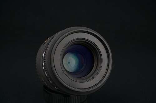 Sigma 70mm F2.8 EX DG Macro lens, Nikon F mount **Good Condition**