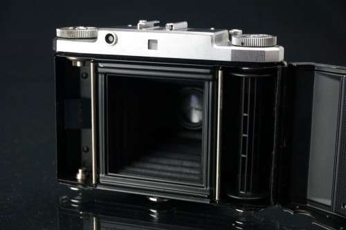 Zeiss-Ikon Ikonta M 524/16 Rangefinder 120 Film Camera  Zeiss Opton Tessar lens **Great Condition*