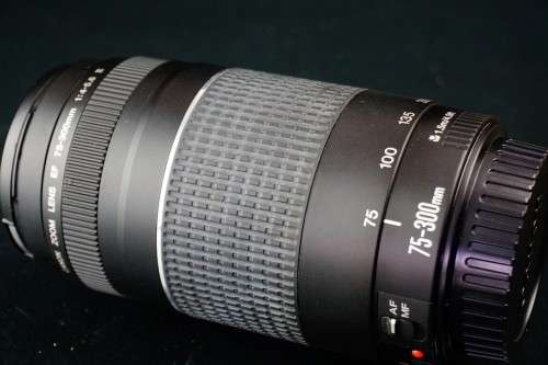 Canon EF 75-300mm 4-5.6 Mark iii Telephoto Zoom Lens **Excellent Condition**