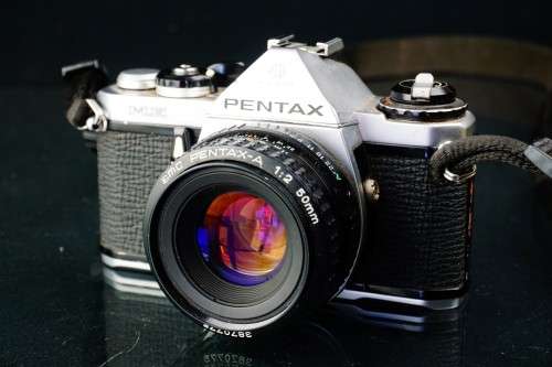 Cult Classic Asahi Pentax ME 35mm SLR with SMC Pentax 50mm F2 lens **Great Condition**