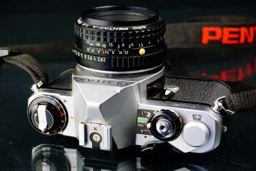 Cult Classic Asahi Pentax ME 35mm SLR with SMC Pentax 50mm F2 lens **Great Condition**