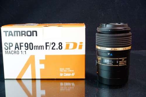 **1:1 Macro Lens** Tamron DI SP AF 90mm F2.8 Lens in Canon EF Mount  **Excellent Condition**