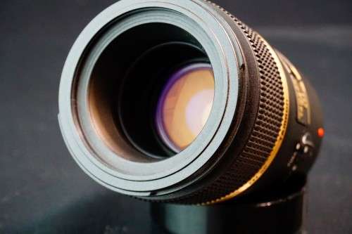 **1:1 Macro Lens** Tamron DI SP AF 90mm F2.8 Lens in Canon EF Mount  **Excellent Condition**
