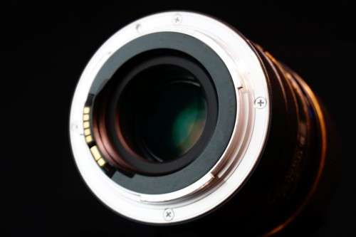 **1:1 Macro Lens** Tamron DI SP AF 90mm F2.8 Lens in Canon EF Mount  **Excellent Condition**
