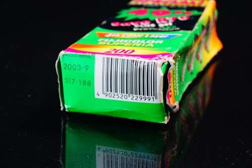 Unopened ISO 200 FujiColor Superia 135 film 4 x Rolls  **Expired Film Stock**