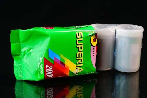 Unopened ISO 200 FujiColor Superia 135 film 2 x Rolls  **Expired Film Stock**