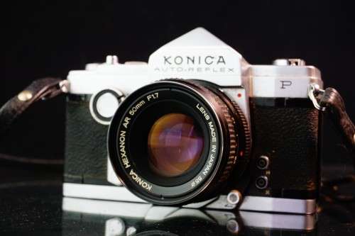 **Rare** Konica Auto Reflex P Half Frame 35mm SLR Camera with Konica AR 50mm F1.7 Lens