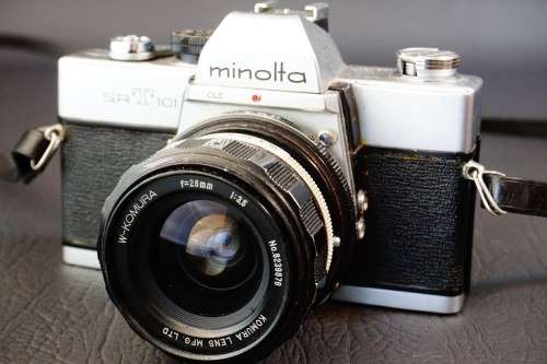 Minolta SRT 101 35mm SLR Camera with a Rare W Komura 28mm F3.5 Lens  **Excellent Condition**