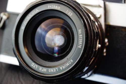 Minolta SRT 101 35mm SLR Camera with a Rare W Komura 28mm F3.5 Lens  **Excellent Condition**