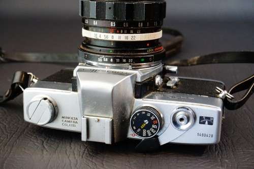 Minolta SRT 101 35mm SLR Camera with a Rare W Komura 28mm F3.5 Lens  **Excellent Condition**