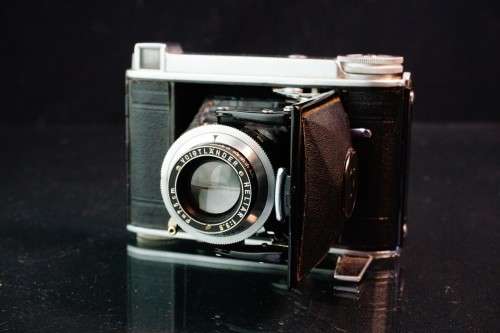 1938 Voigtlander Bessa 66 Baby 120 film Camera with Heliar 75mm F3.5 Lens   **Excellent Condition**