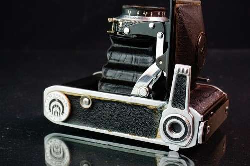 1938 Voigtlander Bessa 66 Baby 120 film Camera with Heliar 75mm F3.5 Lens   **Excellent Condition**