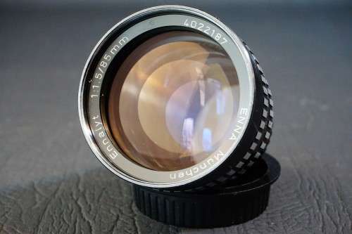 **Black** Enna Munchen Ennalyt 85mm F1.5 Lens in M42 Screw Mount   **Excellent Condition**