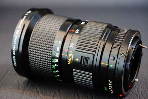 Canon nFD 35-105mm F3.5 Zoom Lens in Canon FD Mount   **Excellent Condition**