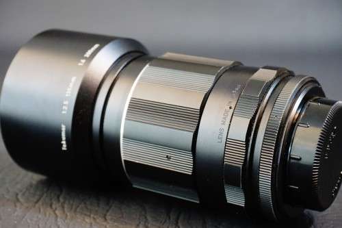Asahi Super Multi Coated Pentax 135mm F2.5 Lens in M42 Screw Mount  **Good Condition**