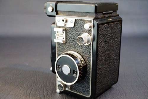 Minolta Autocord CdS III TLR Medium Format Camera with a Coupled Meter **Excellent Condition **