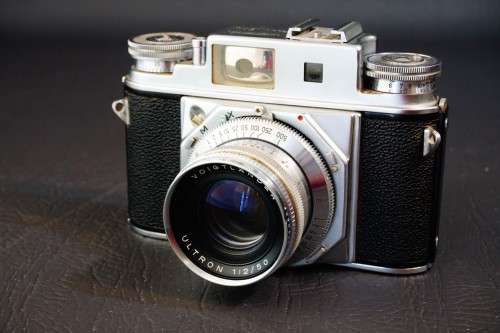 Voigtlander Prominent II 35mm Rangefinder Camera with a Ultron 50mm F2 Lens  **Excellent Condition**