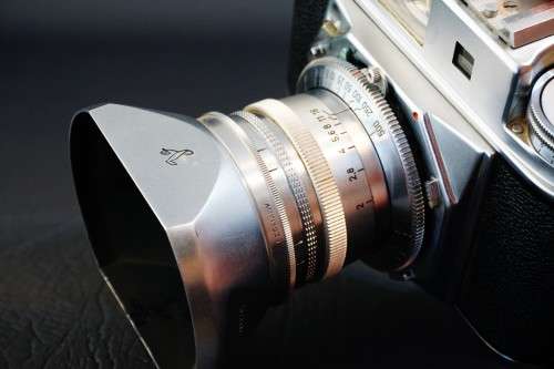 Voigtlander Prominent II 35mm Rangefinder Camera with a Ultron 50mm F2 Lens  **Excellent Condition**