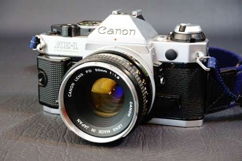 Canon AE1 Program 35mm SLR Camera with Canon FD 50mm F1.8 Lens  **Excellent Condition**