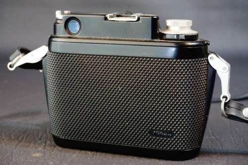 Nikon Nikonos II 35mm Underwater Camera with Nikkor 35mm f2.5 Lens **Good Condition**